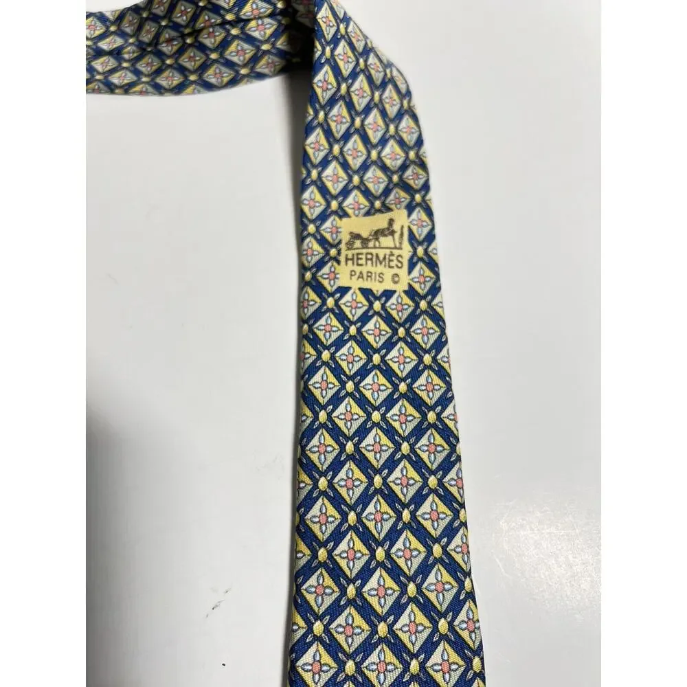 Hermes EUC Blue Flower Print 100% Silk Tie 58